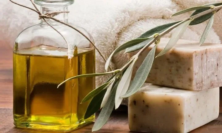 Naturlig-håndlavet-olivenolie sæbe