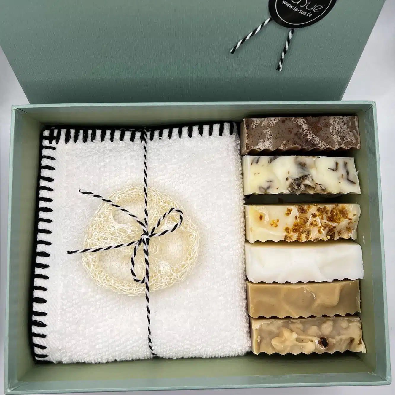La Sue Geschenkset Inkl. Gästehandtuch Weiss